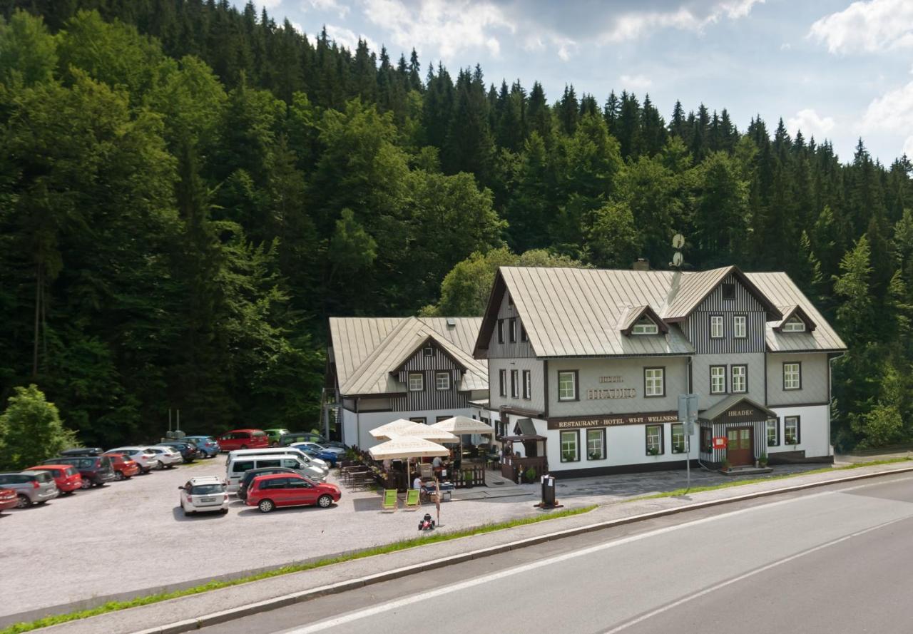 Hotel Hradec Špindlerŭv Mlýn Dış mekan fotoğraf