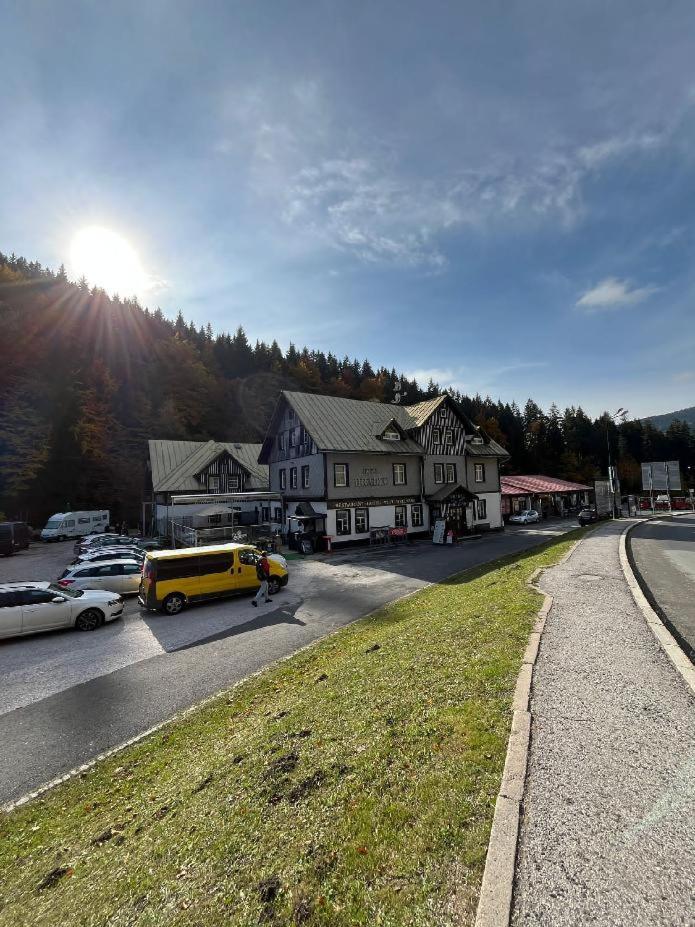 Hotel Hradec Špindlerŭv Mlýn Dış mekan fotoğraf
